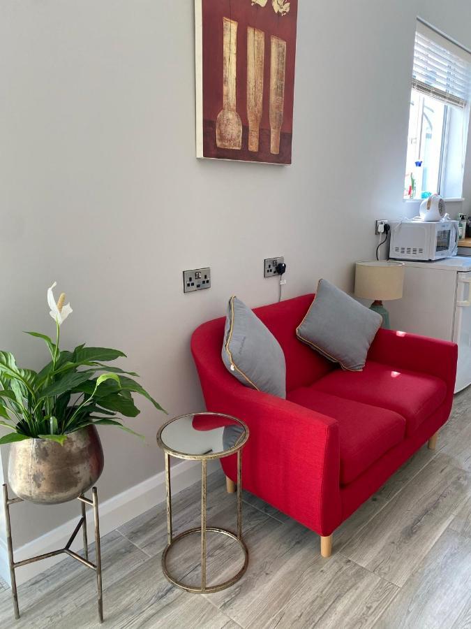 בריי Hugo Mews Bright Studio Apartment מראה חיצוני תמונה